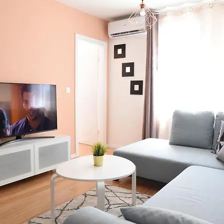 Mary'S Apartment - With Free Parking Zagrzeb Zewnętrze zdjęcie