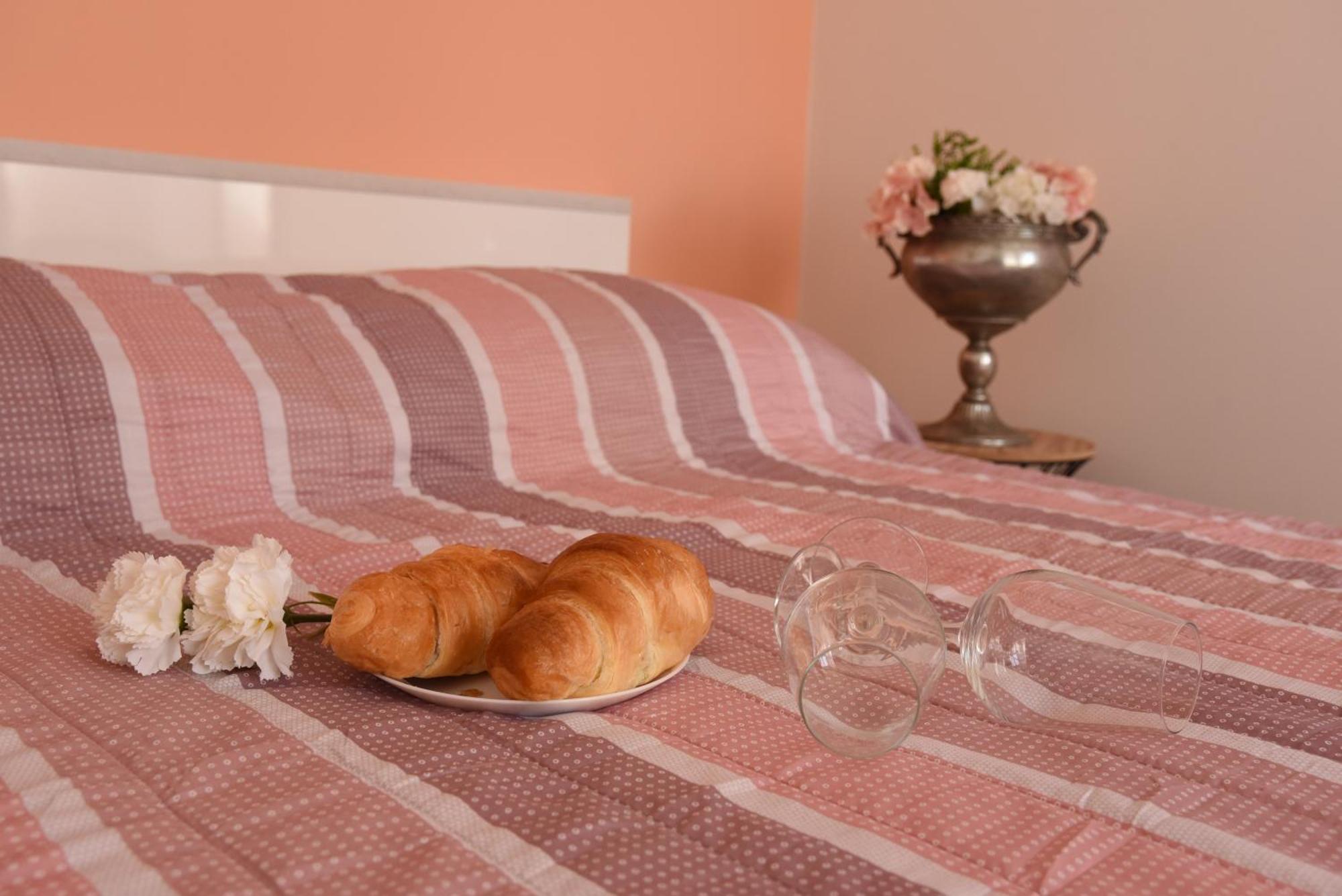 Mary's - With Free Parking Apartment *